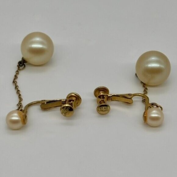 Vintage Earrings Dangling 13mm Faux Pearls, Gold Tone Chain, Screw and Clip Back - Picture 8 of 9